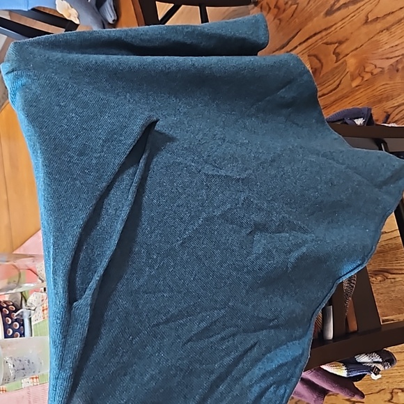 Cashmere Collection Poncho - Picture 2 of 6